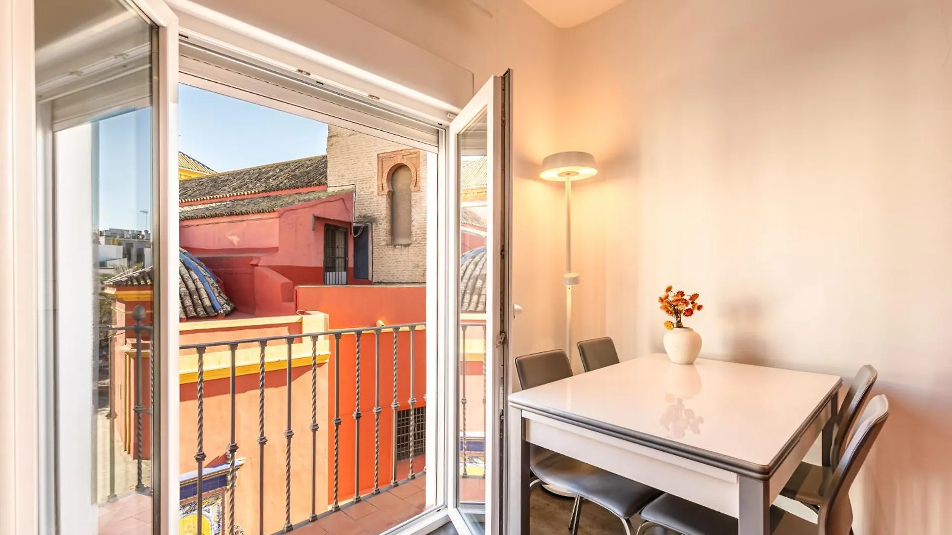 Stay U-Nique Apartments Eslava إشبيلية