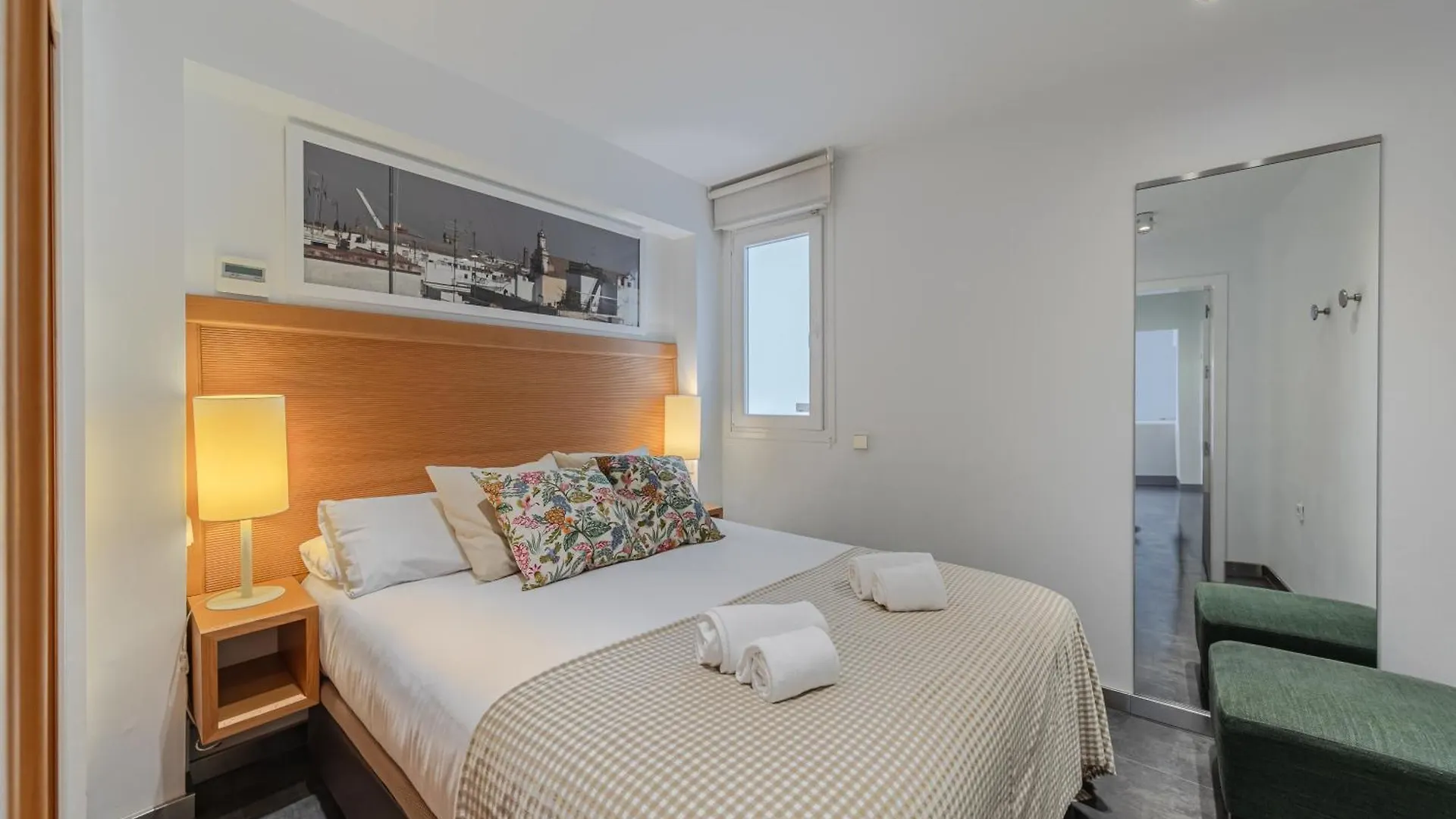 Stay U-Nique Apartments Eslava إشبيلية