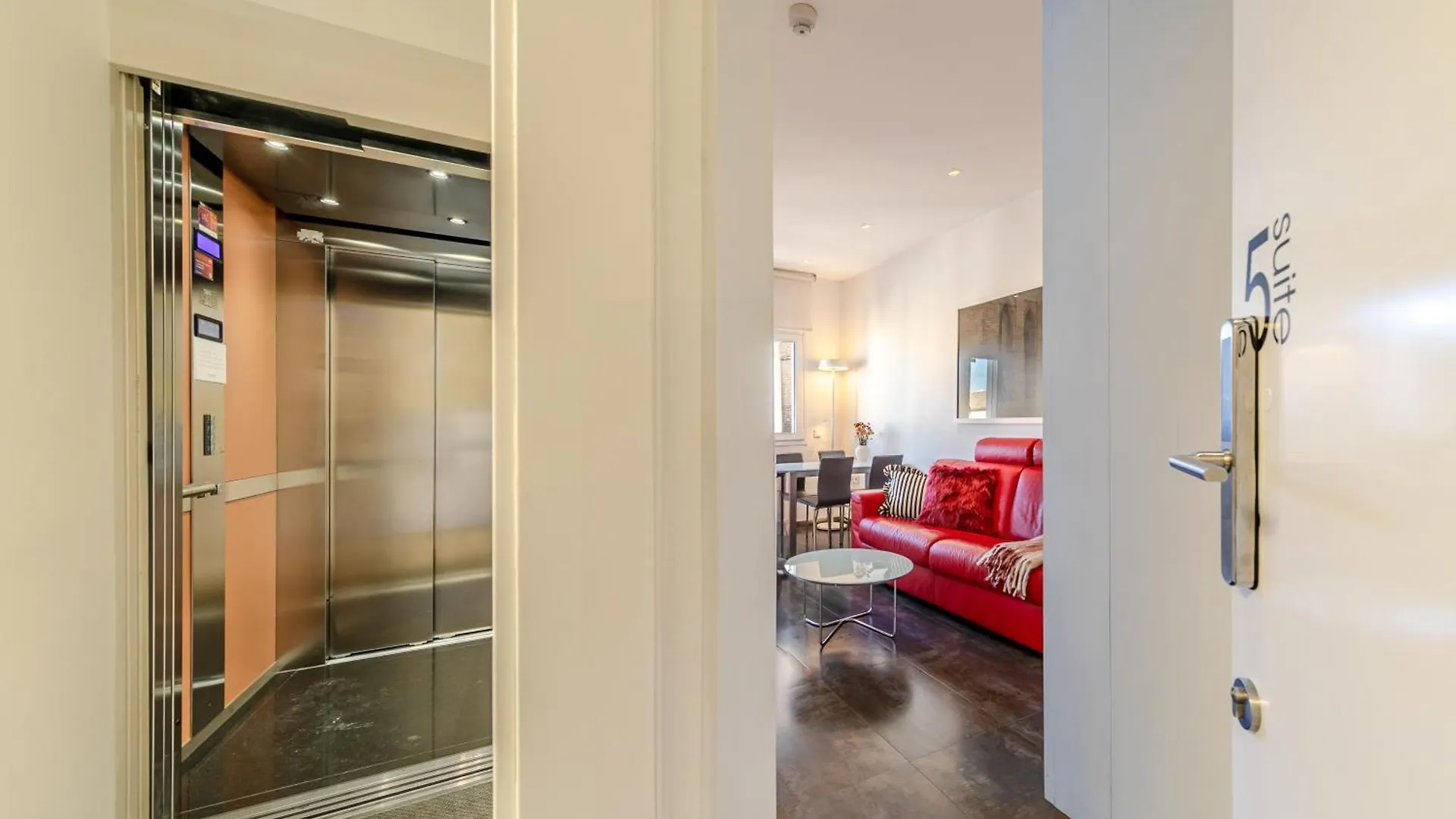 Stay U-Nique Apartments Eslava إشبيلية إسبانيا